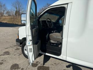 2014 Chevrolet Express 3500  - Photo #11