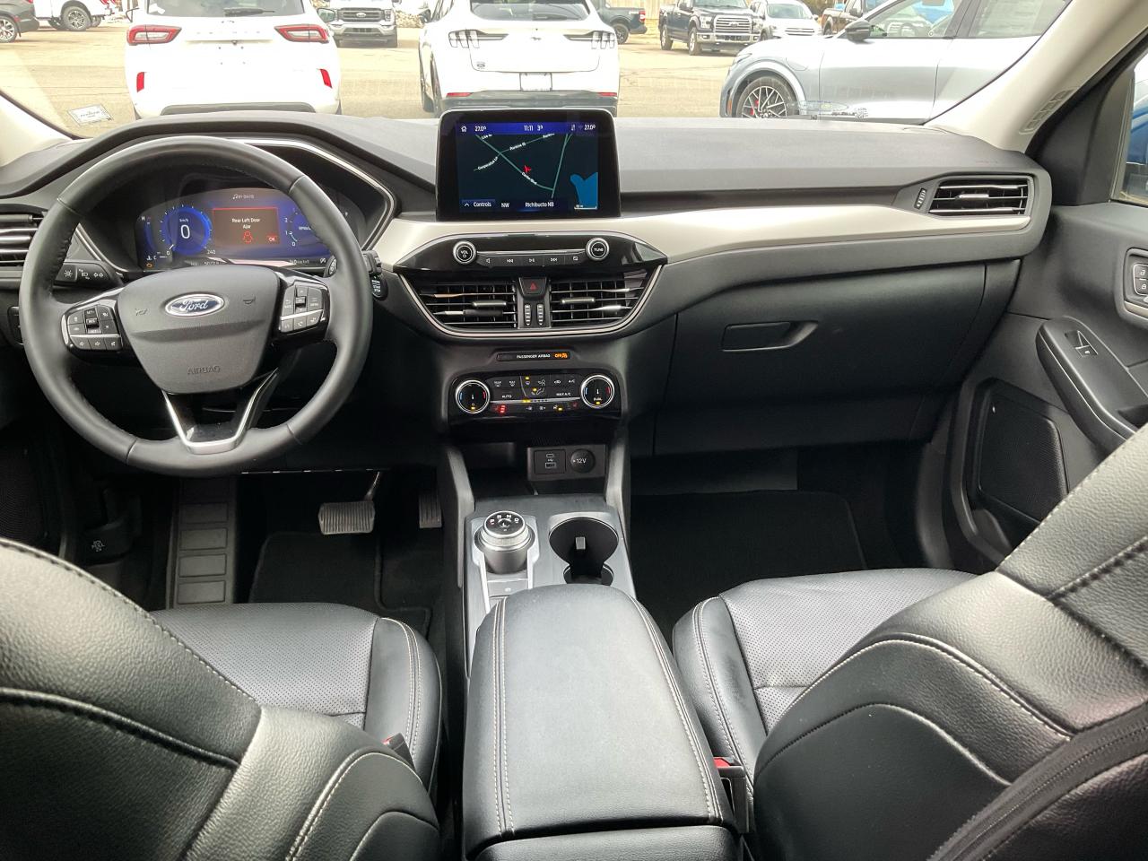 2022 Ford Escape SEL Photo5