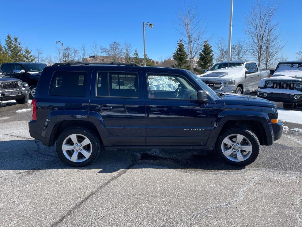 2014 Jeep Patriot 4WD 4dr North  Clean CarFax  Certified Financing! - Photo #8