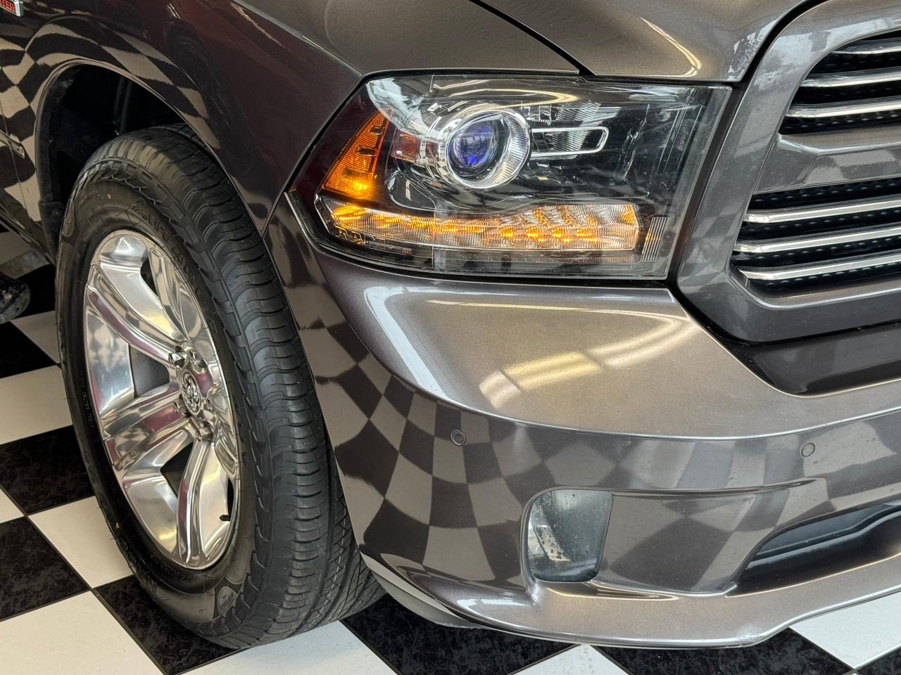 2017 RAM 1500 SPORT QUAD HEMI 4x4+Roof+Cooled Leather+New Tires - Photo #42