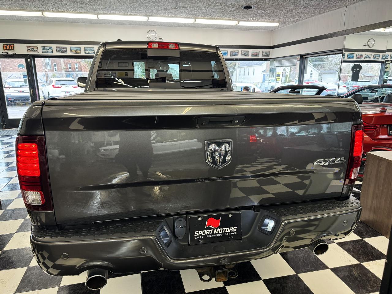 2017 RAM 1500 SPORT QUAD HEMI 4x4+Roof+Cooled Leather+New Tires - Photo #3