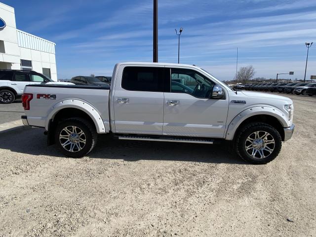 2016 Ford F-150 4WD SUPERCREW 145" LARIAT Photo3