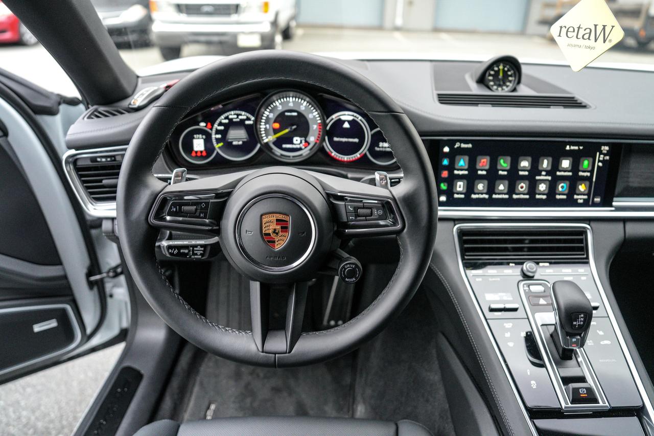 2022 Porsche Panamera 4E-hybrid Platinum Edition - Photo #13