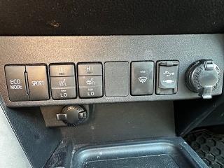 2018 Toyota RAV4 XLE-AWD-BLINDSPOT MONITORING-BACK UP CAM-SUNROOF - Photo #16
