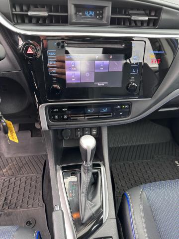 2019 Toyota Corolla SE Photo10