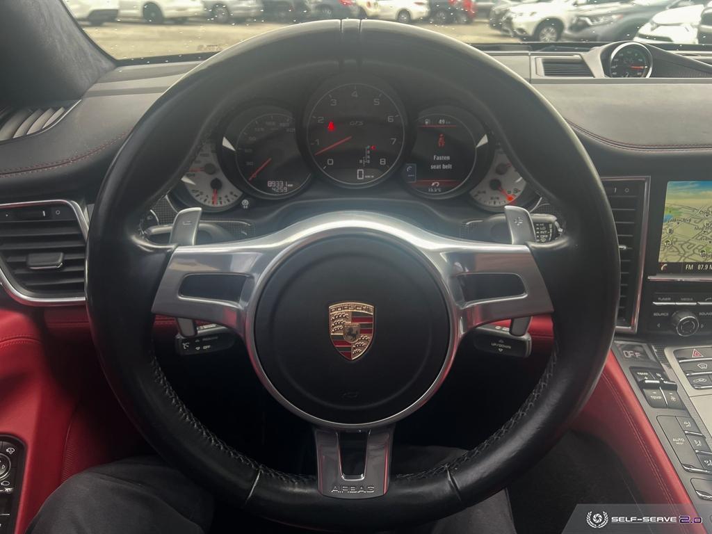 2015 Porsche Panamera GTS / RED INT / AWD / LEATHER / ROOF / NO ACCIDENT - Photo #18