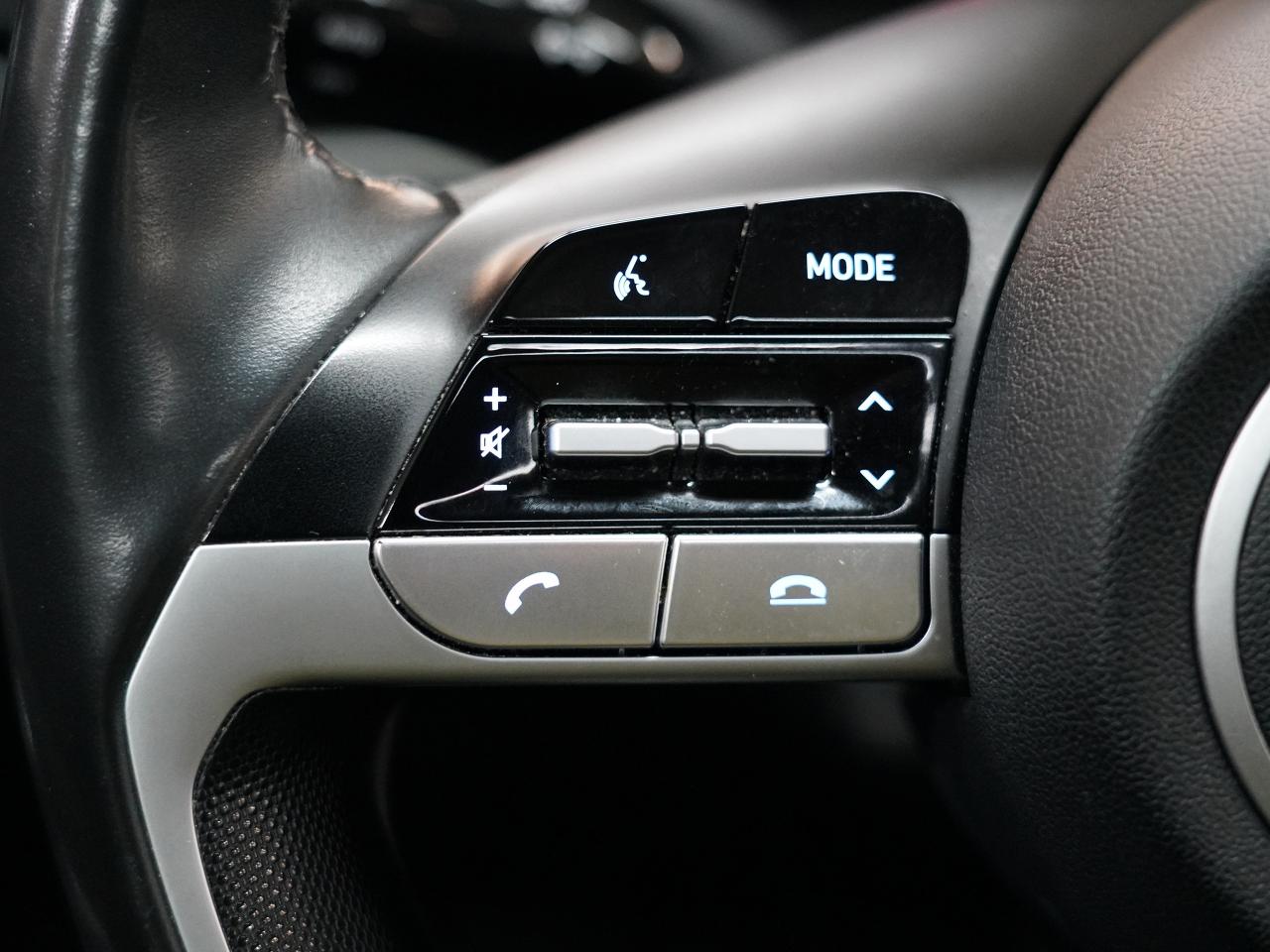 2022 Hyundai Elantra PREFERRED | Sun&Tech Pkg | Heated Seats | CarPlay