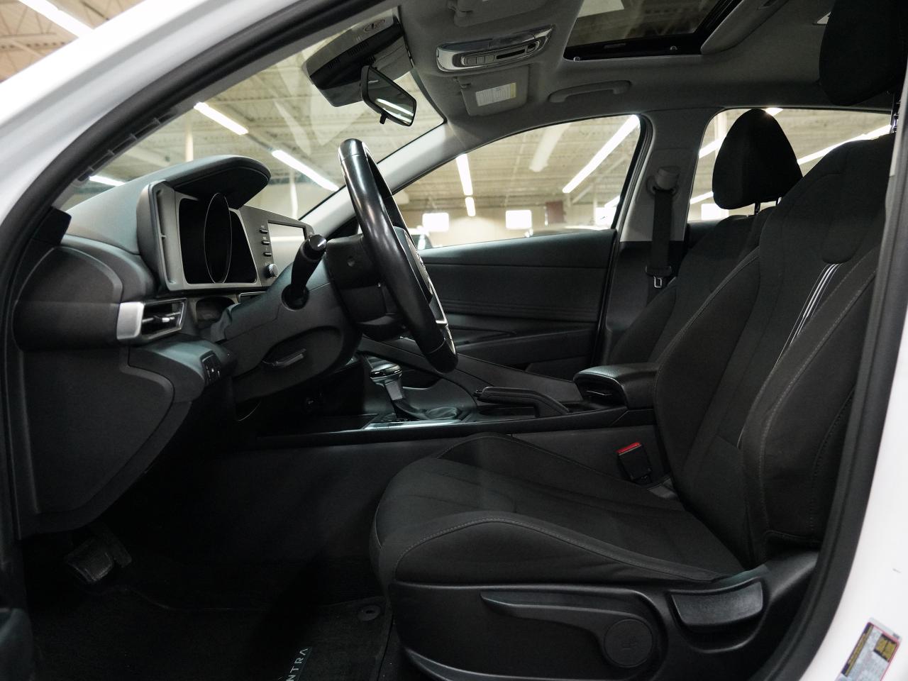 2022 Hyundai Elantra PREFERRED | Sun&Tech Pkg | Heated Seats | CarPlay