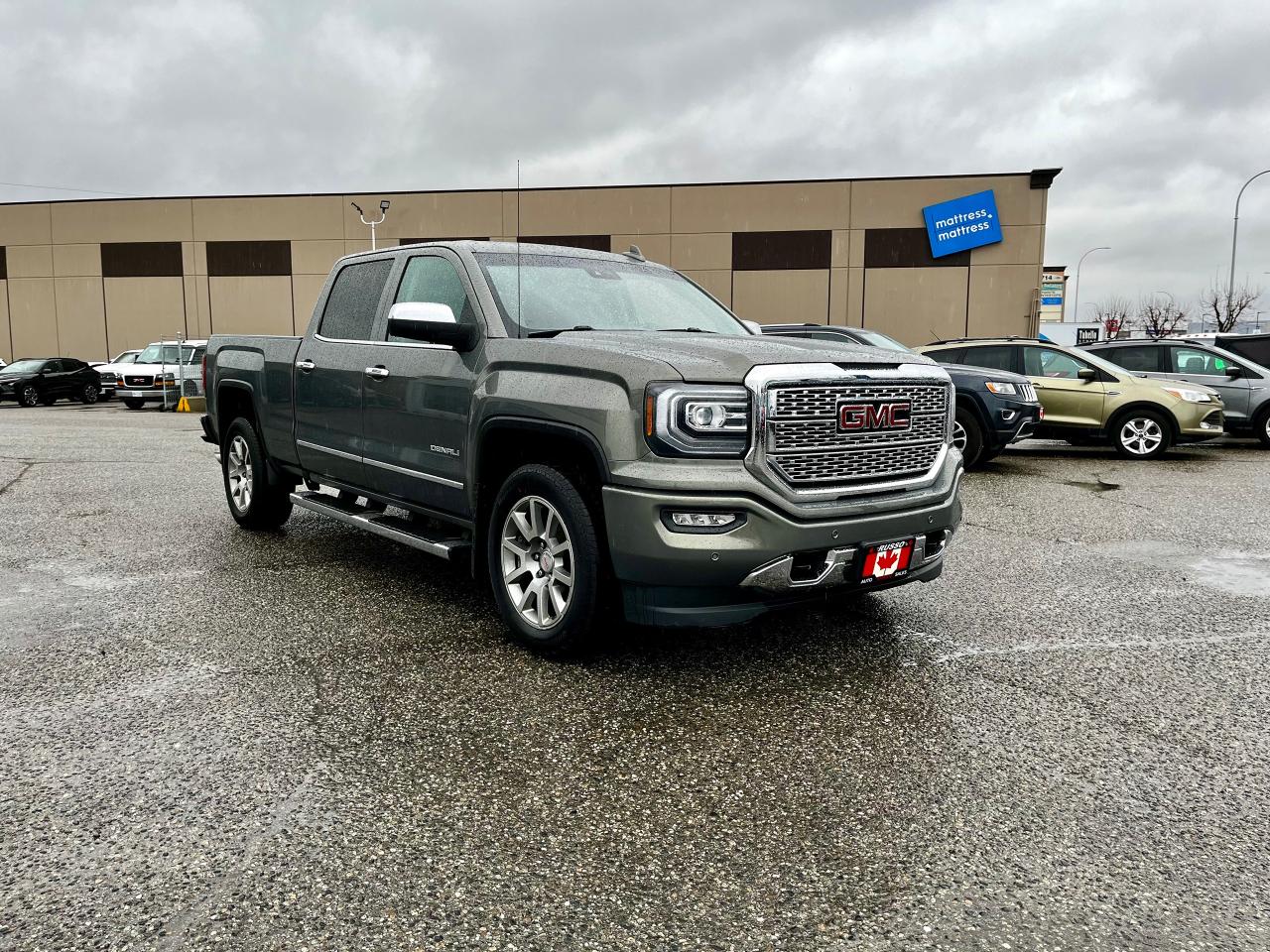 2018 GMC Denali 1500 Crew Cab, 4X4, Low Kms - Photo #3