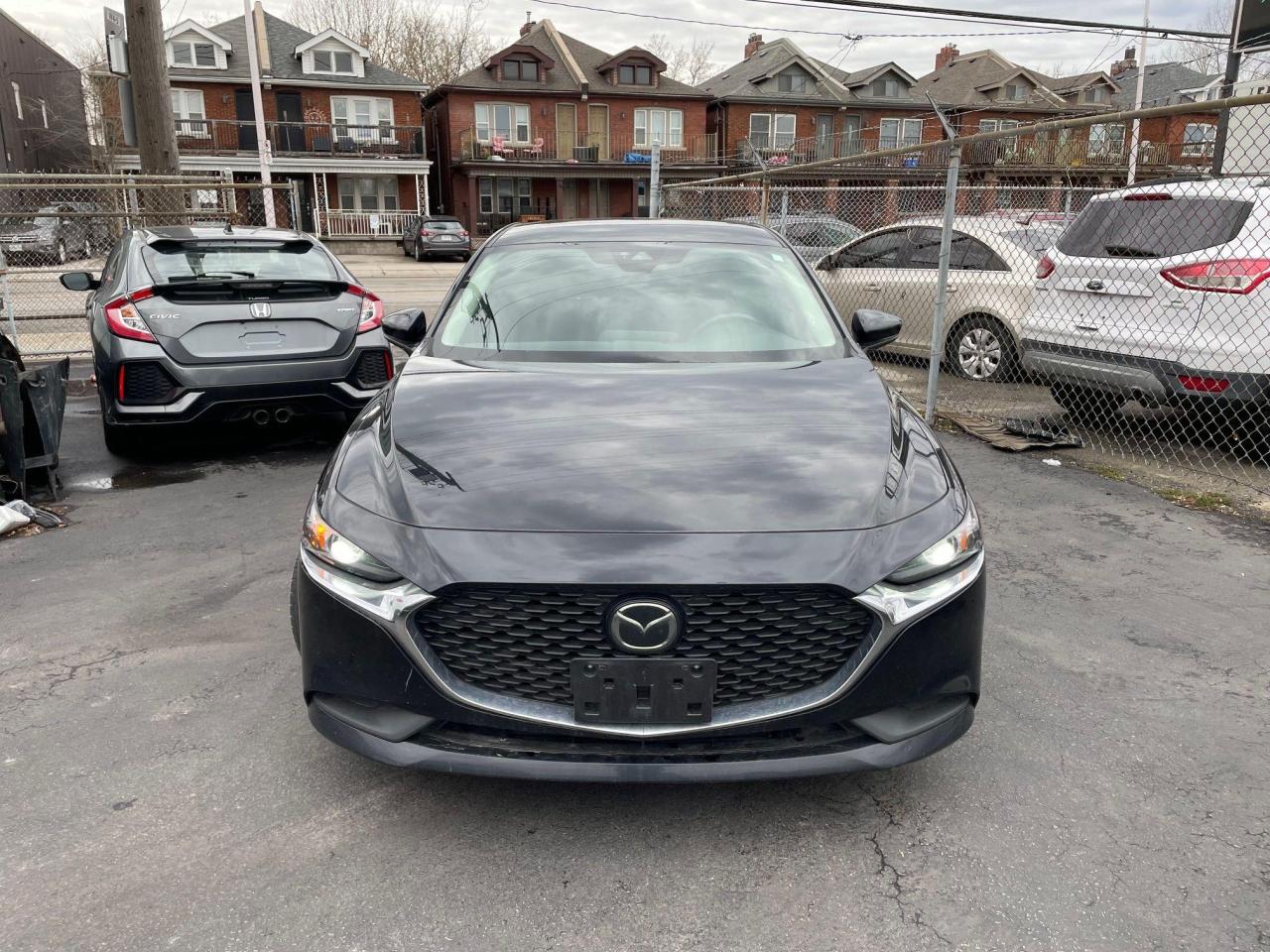 2019 Mazda MAZDA3 GS *AWD, SAFETY FEATURES, BACKUP CAM, LOW KM* - Photo #2