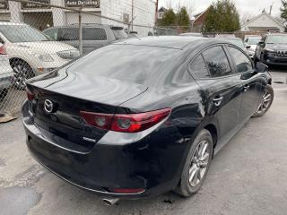 2019 Mazda MAZDA3 GS *AWD, SAFETY FEATURES, BACKUP CAM, LOW KM* - Photo #5