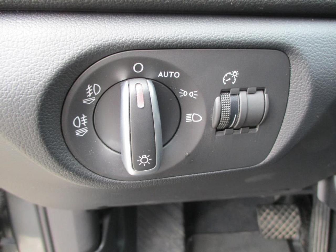 2015 Audi Q3 Technik Quattro Photo10