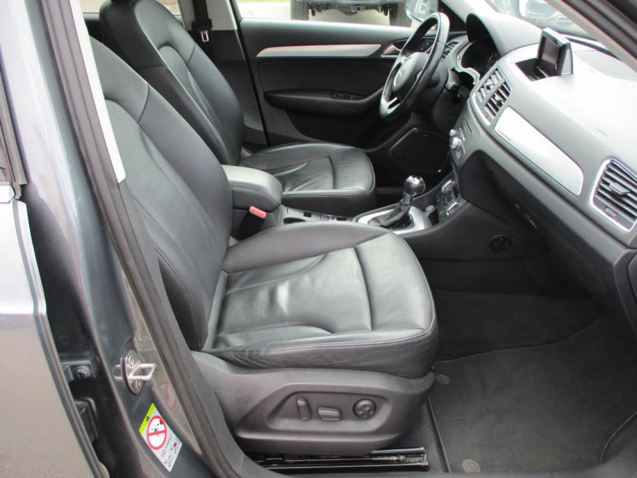 2015 Audi Q3 Technik Quattro Photo12