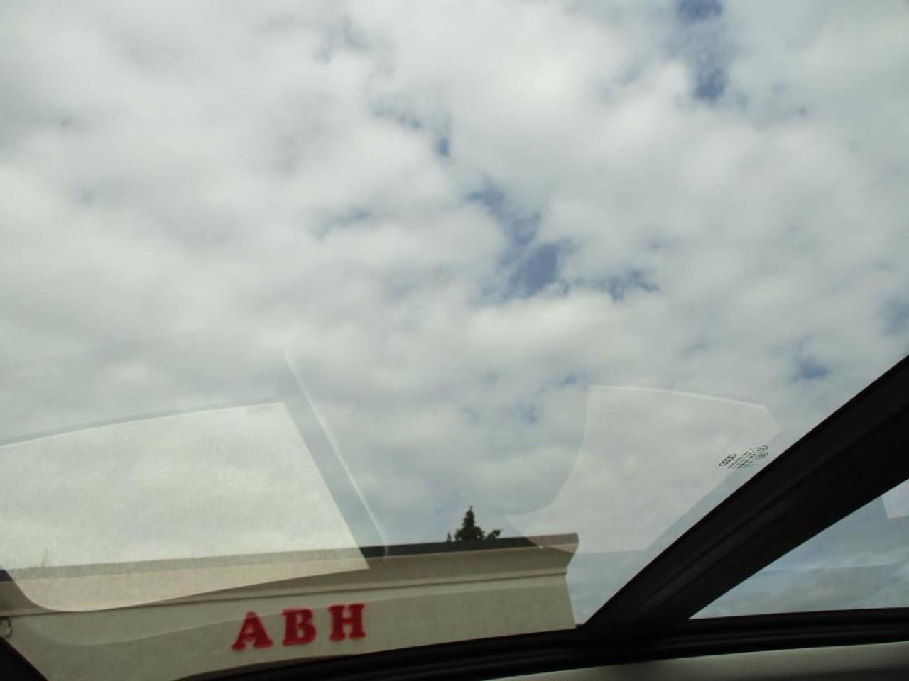 2015 Audi Q3 Technik Quattro Photo21