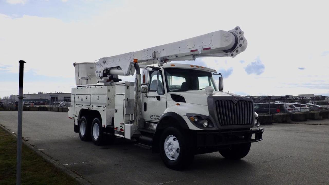 Used 2008 International 7500 Tandem Bucket Truck Diesel Air Brakes for sale in Burnaby, BC