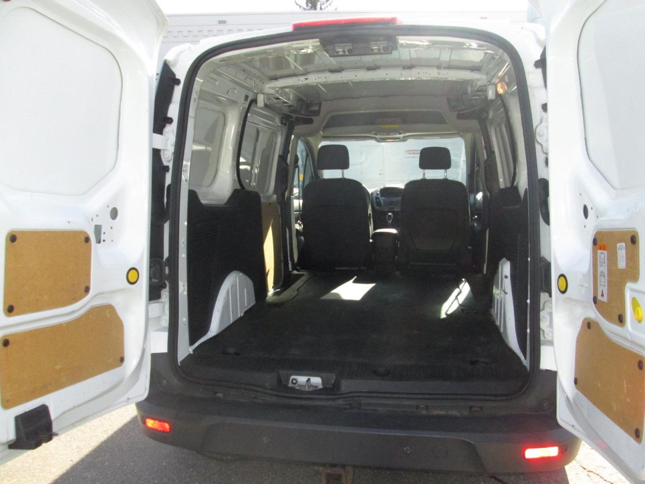 2015 Ford Transit Connect XLT Photo5