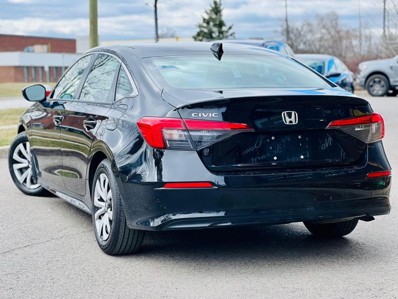 2024 Honda Civic LX-B Photo4