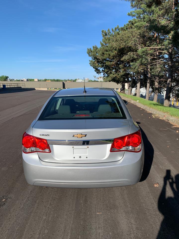 2011 Chevrolet Cruze 4dr Sdn LS-ONLY105,225 KMS!ONLY $5,490.00!2 OWNERS - Photo #7