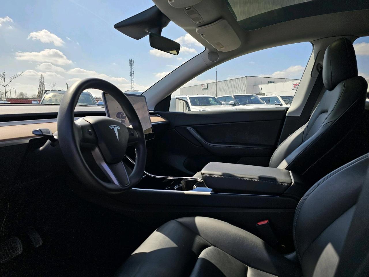 2021 Tesla Model Y Long Range AWD - Photo #9