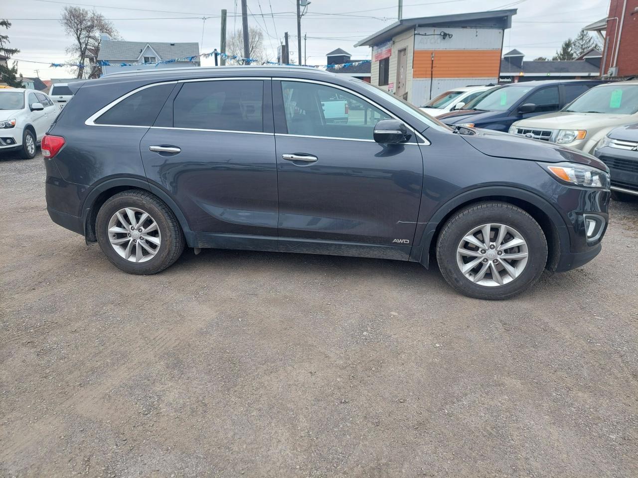 Used 2017 Kia Sorento AWD 4dr LX Turbo for sale in Oshawa, ON