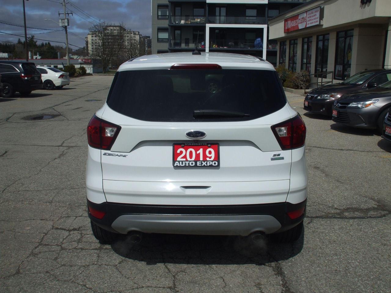 2019 Ford Escape SE,Auto,A/C,Certified,Bluetooth,Backup Camera,Fogs - Photo #4
