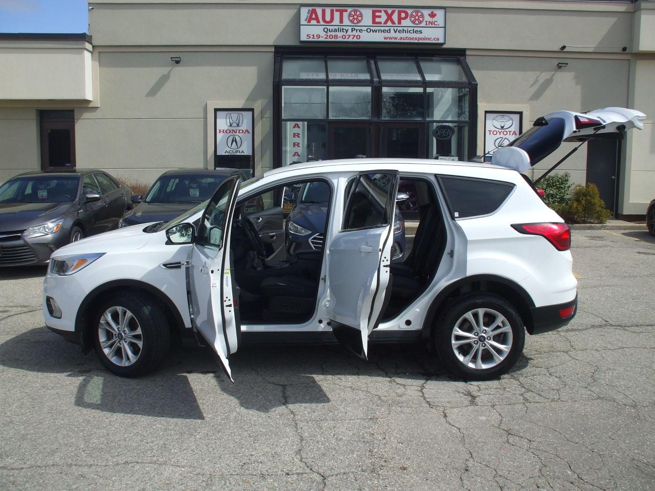 2019 Ford Escape SE,Auto,A/C,Certified,Bluetooth,Backup Camera,Fogs - Photo #18