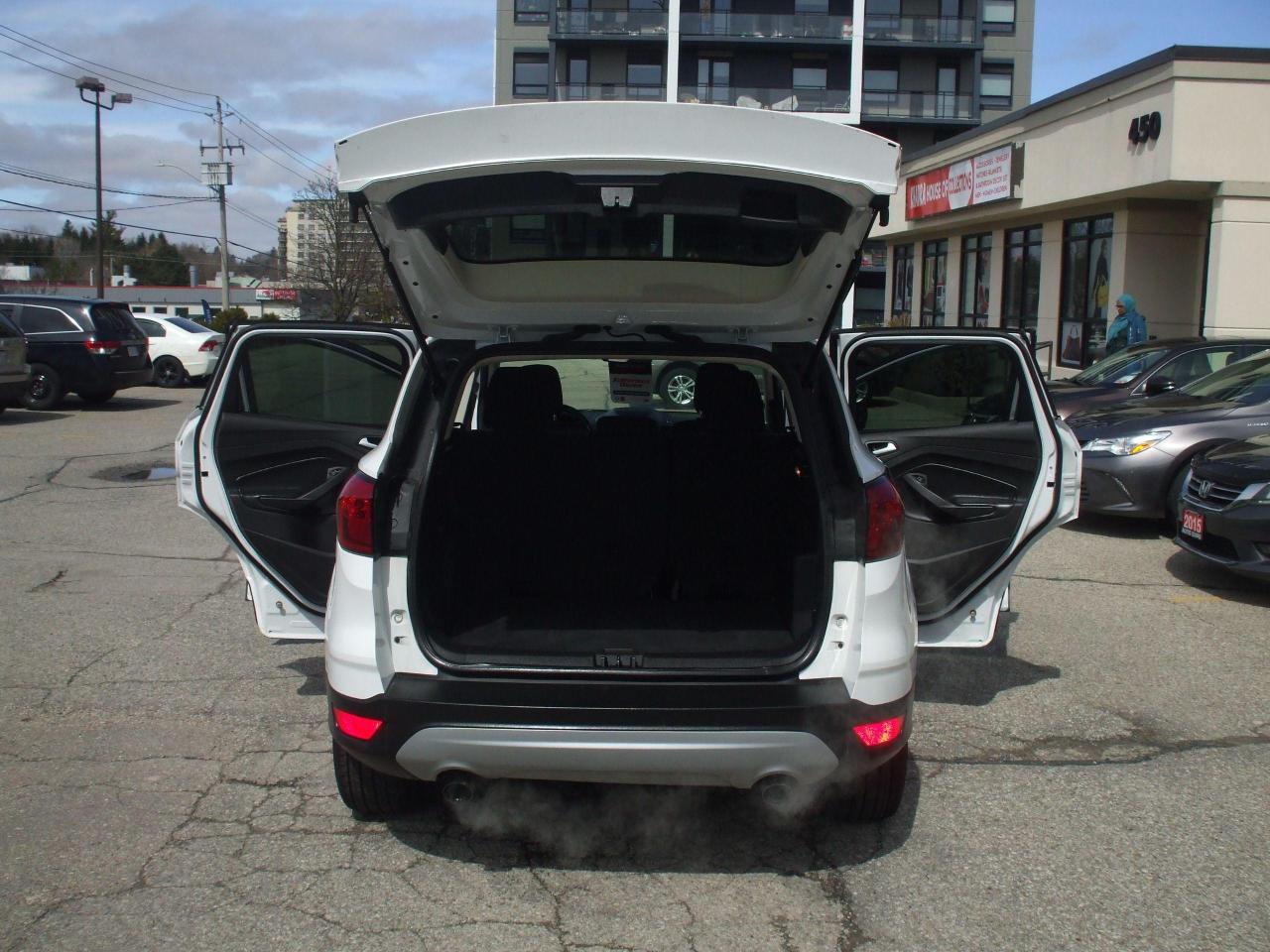 2019 Ford Escape SE,Auto,A/C,Certified,Bluetooth,Backup Camera,Fogs - Photo #20