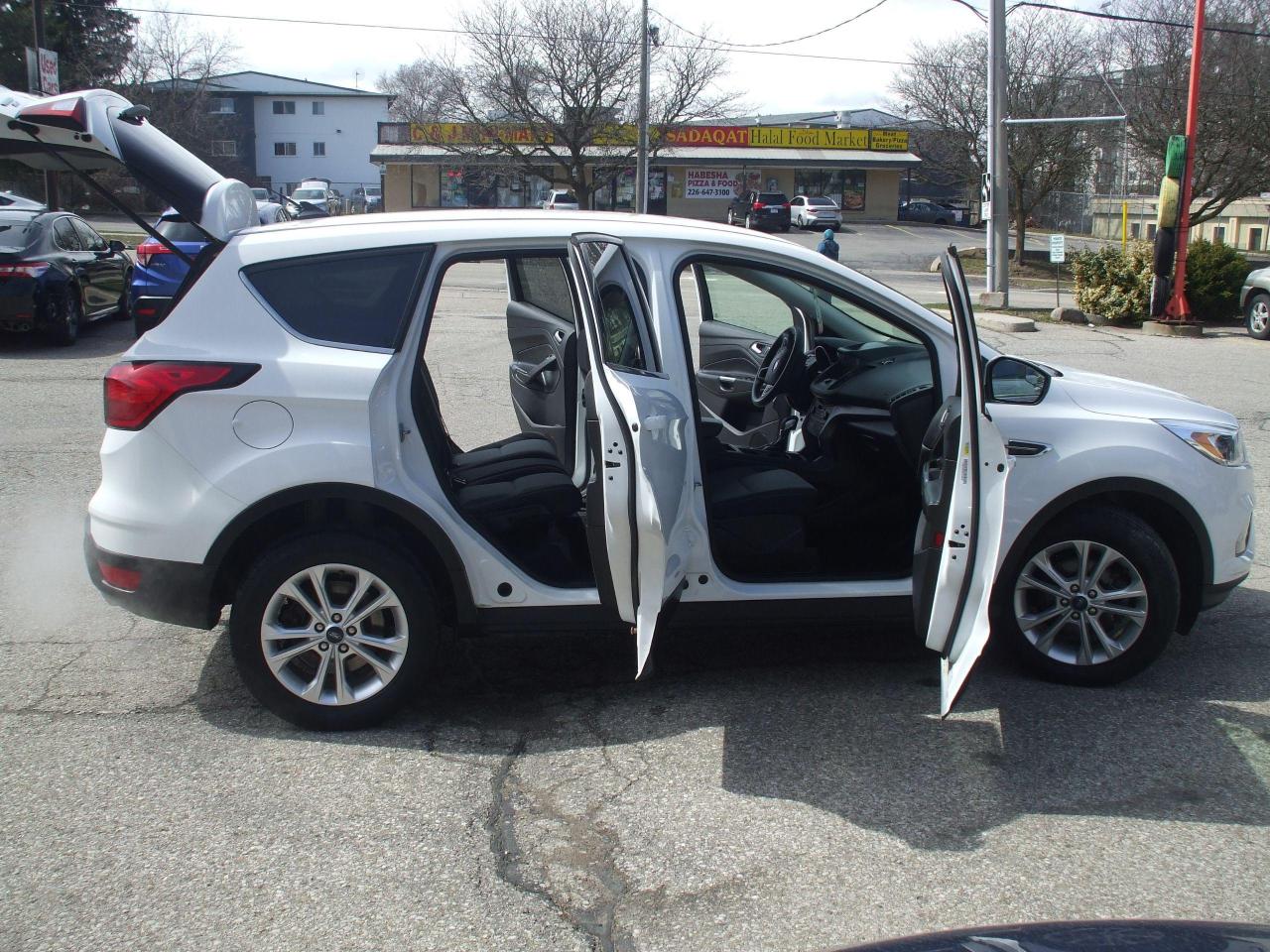 2019 Ford Escape SE,Auto,A/C,Certified,Bluetooth,Backup Camera,Fogs - Photo #22