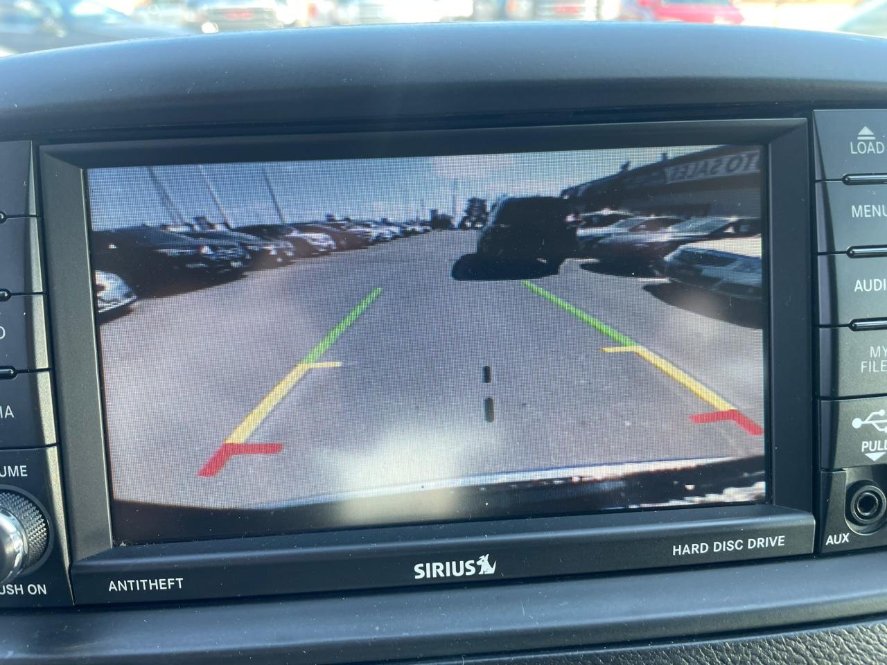 2016 Chrysler Town & Country Touring w/Leather P SLIDDING P GATE CAMERA SAFETY Photo4