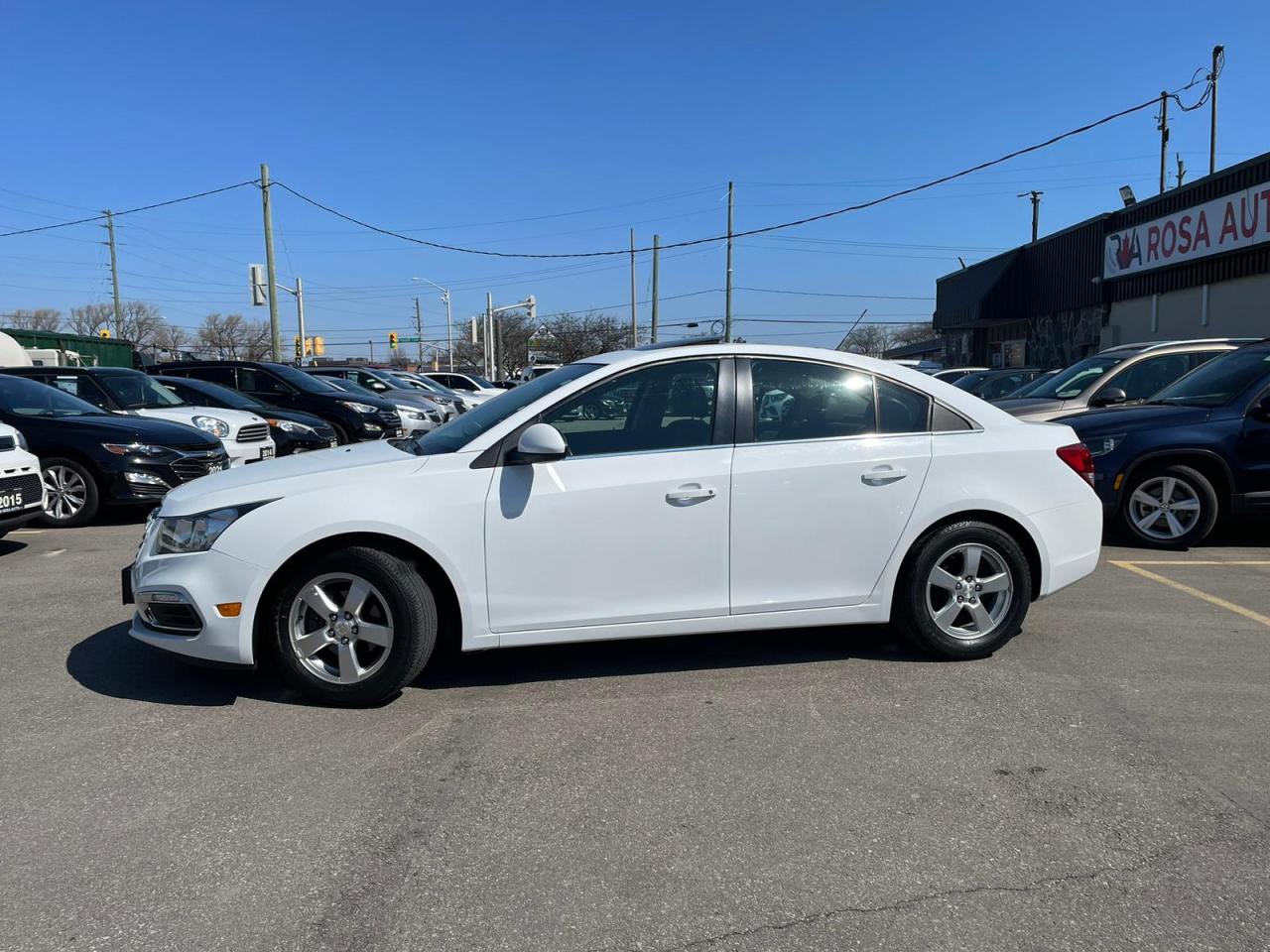 2015 Chevrolet Cruze 4dr Sdn 2LT LEATHER SUNROOF NO ACCIDENT CAMERA - Photo #12