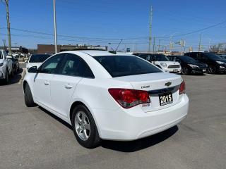 2015 Chevrolet Cruze 4dr Sdn 2LT LEATHER SUNROOF NO ACCIDENT CAMERA - Photo #13