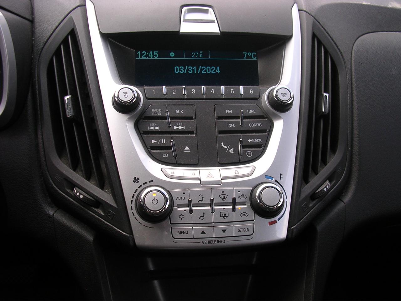 2011 Chevrolet Equinox LT FWD - Photo #11