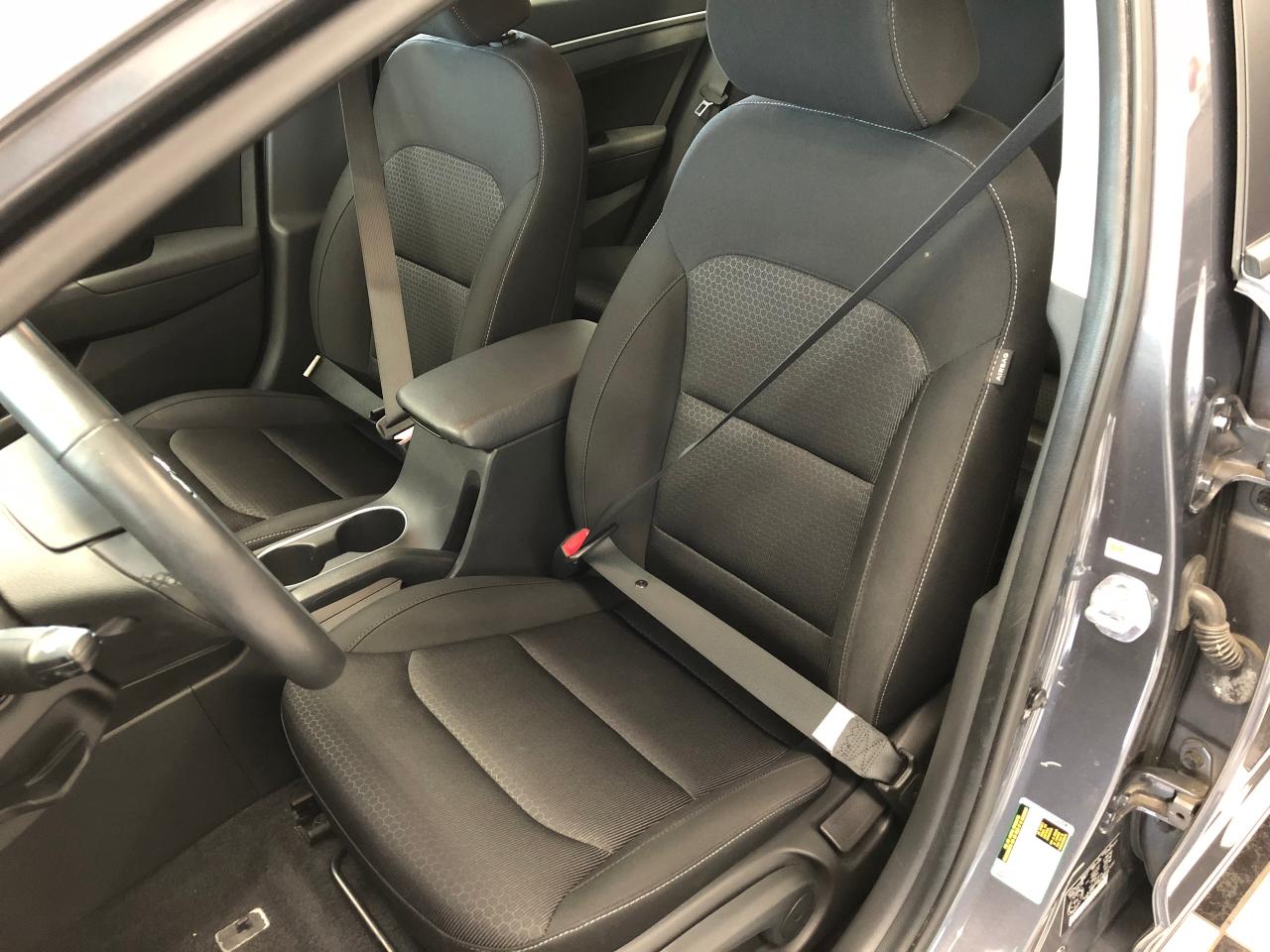 2017 Hyundai Elantra GL+Camera+Heated Steering+Blind Spot+CLEAN CARFAX Photo21