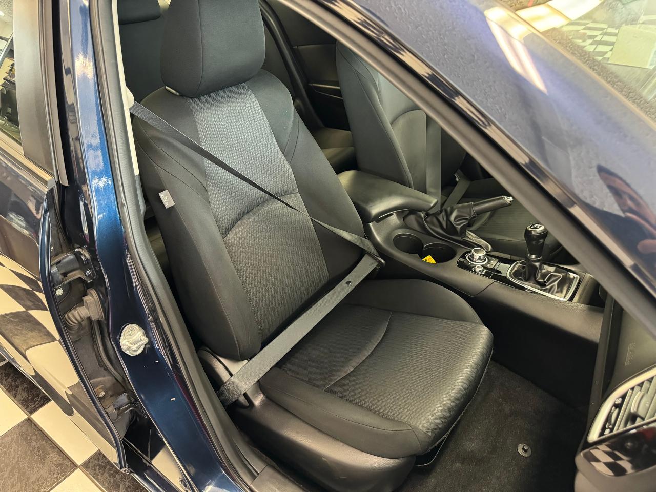 2016 Mazda MAZDA3 GX+A/C+Camera+New Tires+New Brakes+CLEAN CARFAX - Photo #23