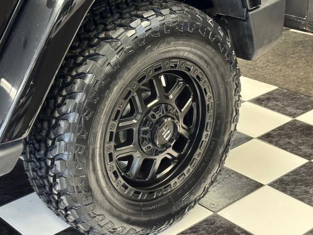 2017 Jeep Wrangler Unlimited Sahara 4WD+New Tires+Alloys+AccidentFree Photo47