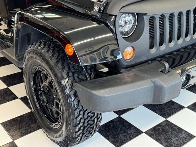 2017 Jeep Wrangler Unlimited Sahara 4WD+New Tires+Alloys+AccidentFree Photo34