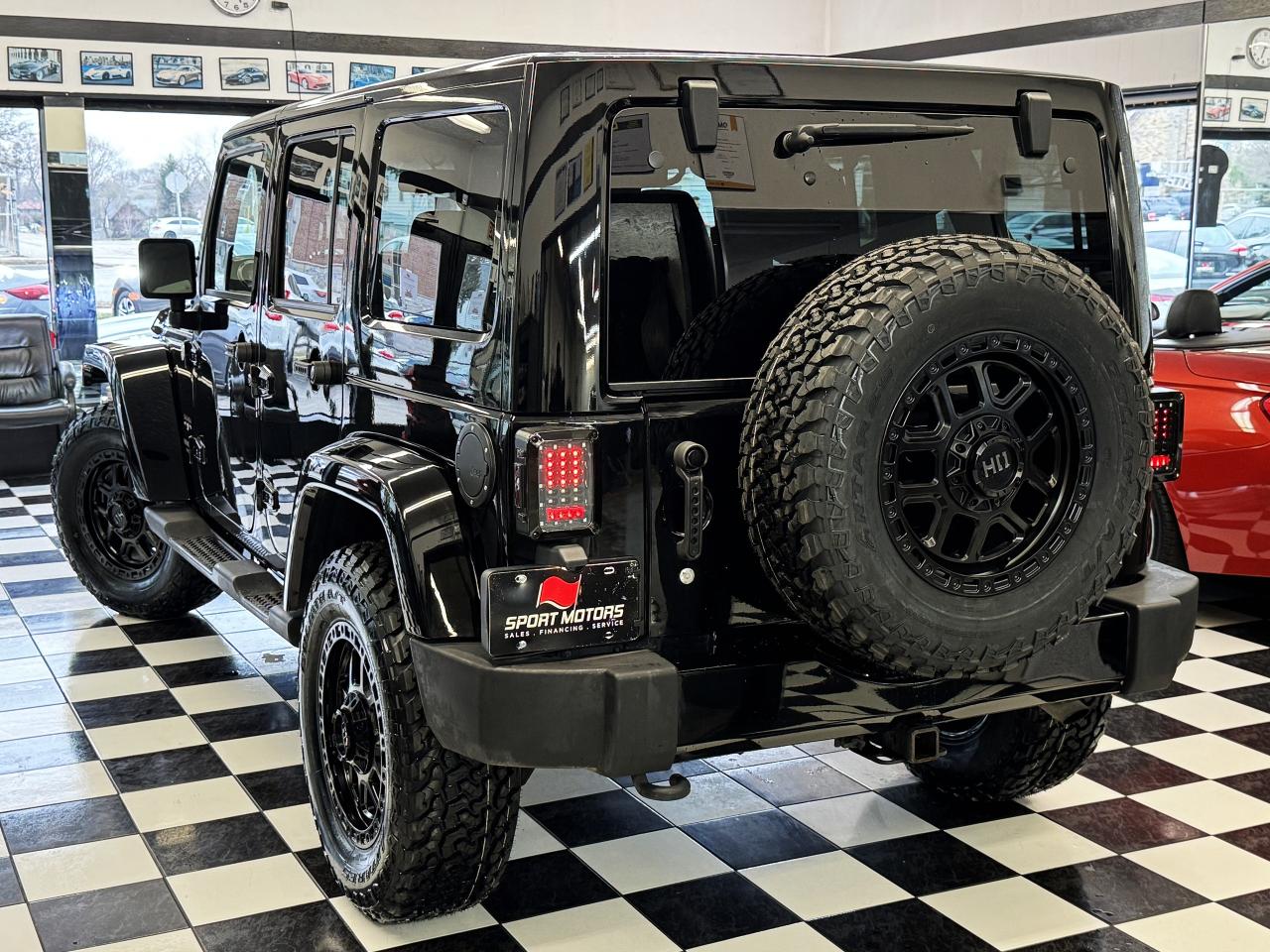 2017 Jeep Wrangler Unlimited Sahara 4WD+New Tires+Alloys+AccidentFree - Photo #13