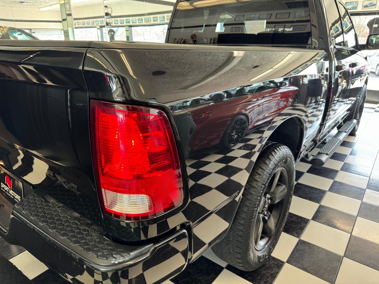 2019 RAM 1500 Classic Express 4x4 5.7L V8 HEMI Quad Cab 6'4" Box+Camera - Photo #37