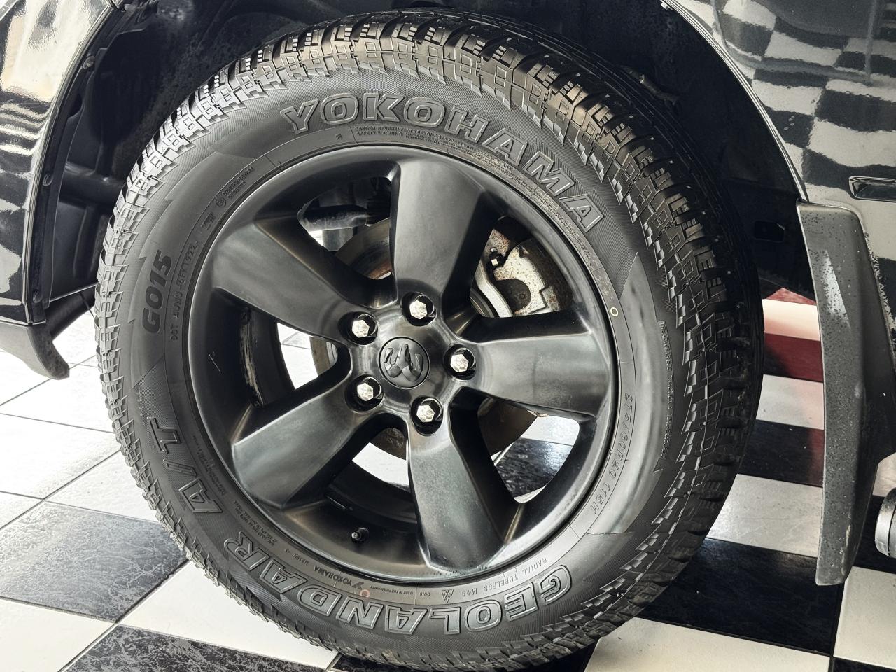 2019 RAM 1500 Classic Express 4x4 5.7L V8 HEMI Quad Cab 6'4" Box+Camera Photo104