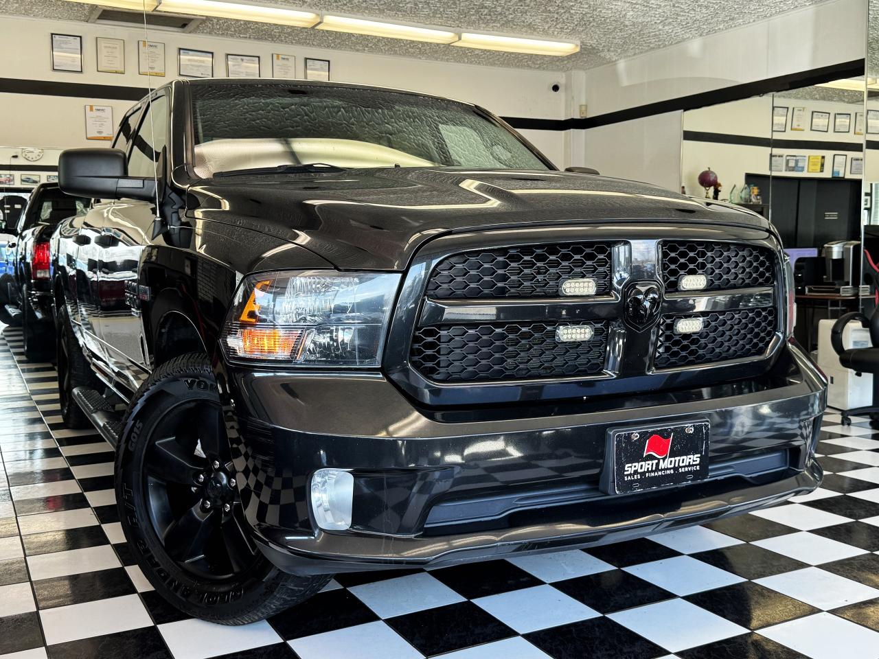 2019 RAM 1500 Classic Express 4x4 5.7L V8 HEMI Quad Cab 6'4" Box+Camera Photo72