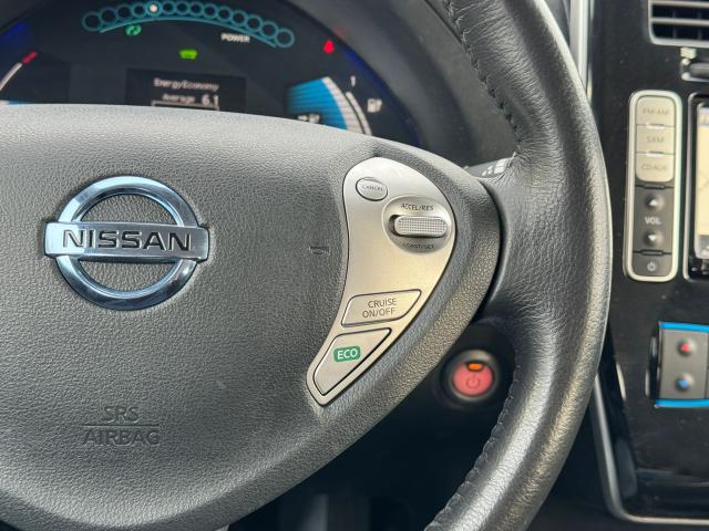 2016 Nissan Leaf SV / CLEAN CARFAX / NAV / HTD STEERING / ALLOYS Photo13