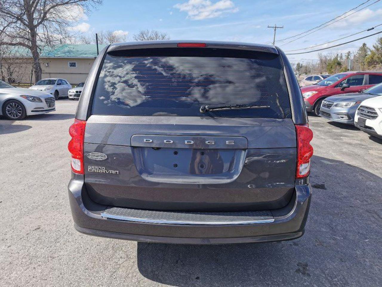 2019 Dodge Grand Caravan SE - Photo #6