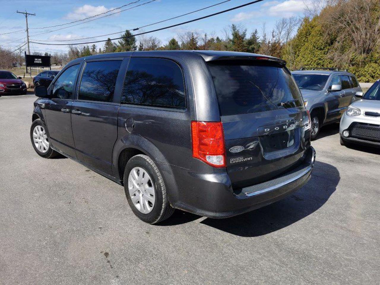 2019 Dodge Grand Caravan SE - Photo #7