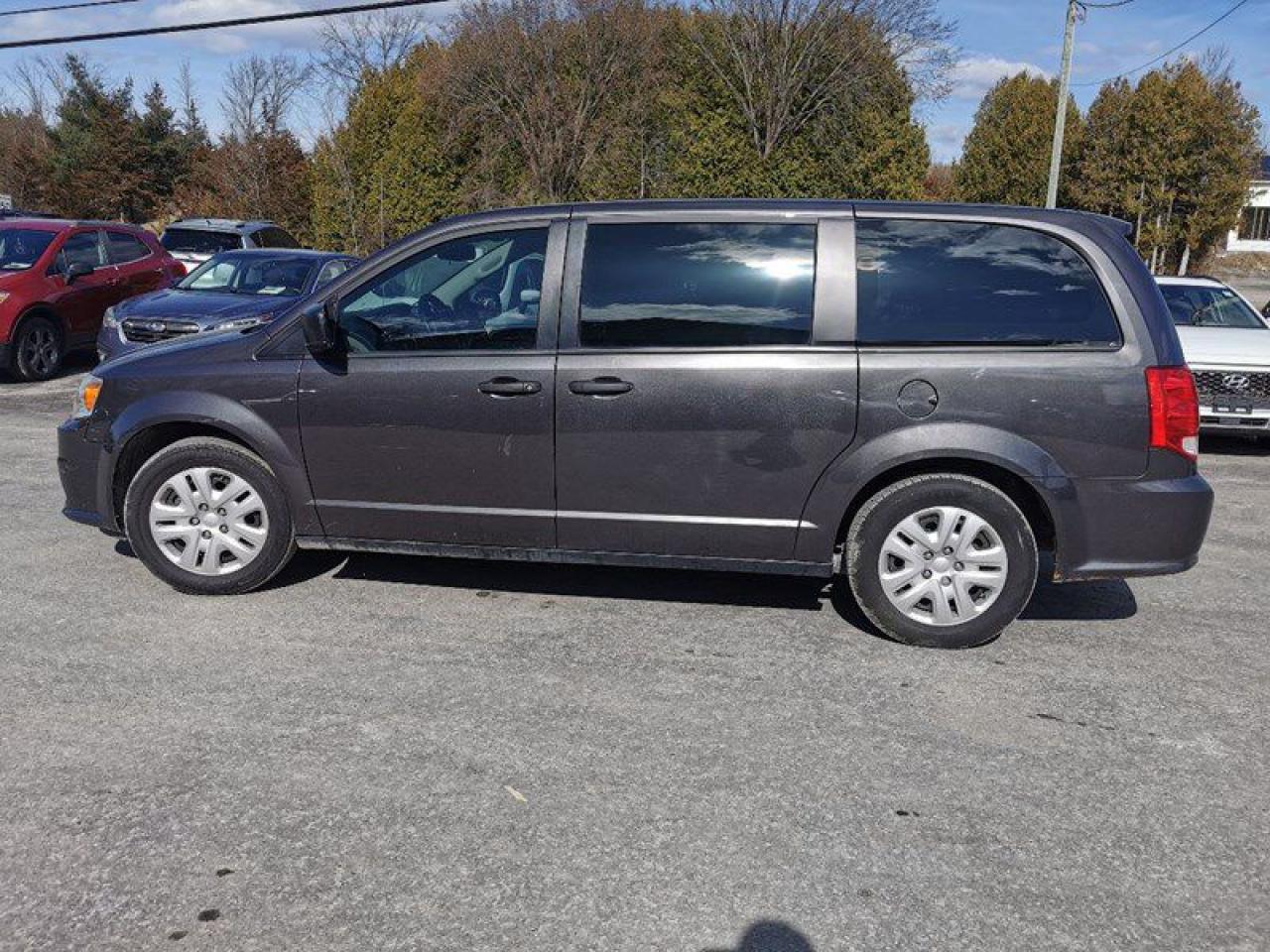 2019 Dodge Grand Caravan SE - Photo #8