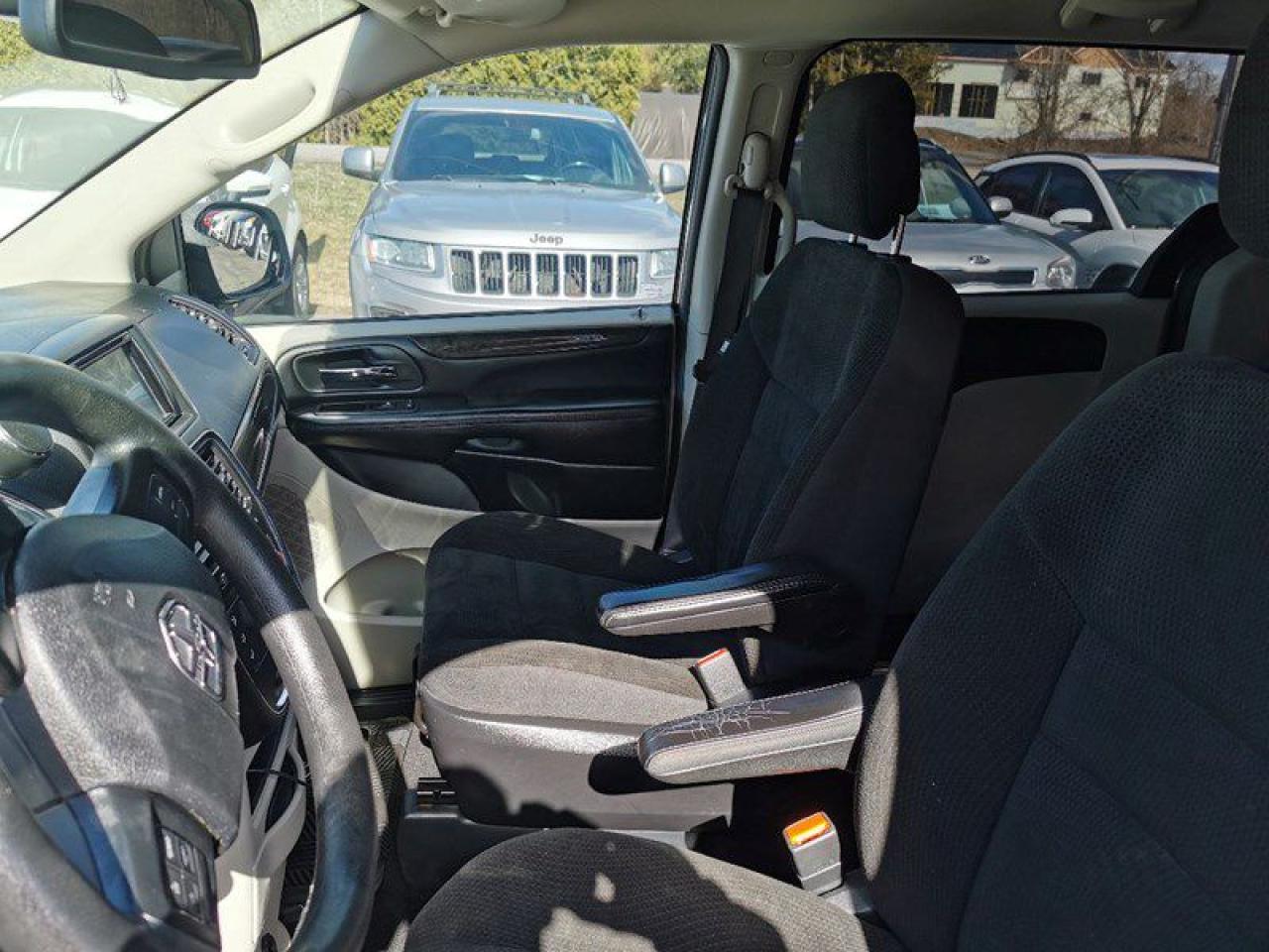 2019 Dodge Grand Caravan SE - Photo #12