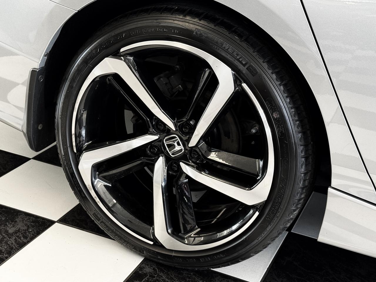 2018 Honda Accord Sport+Roof+ApplePlay+Adaptive Cruise+CLEAN CARFAX - Photo #62