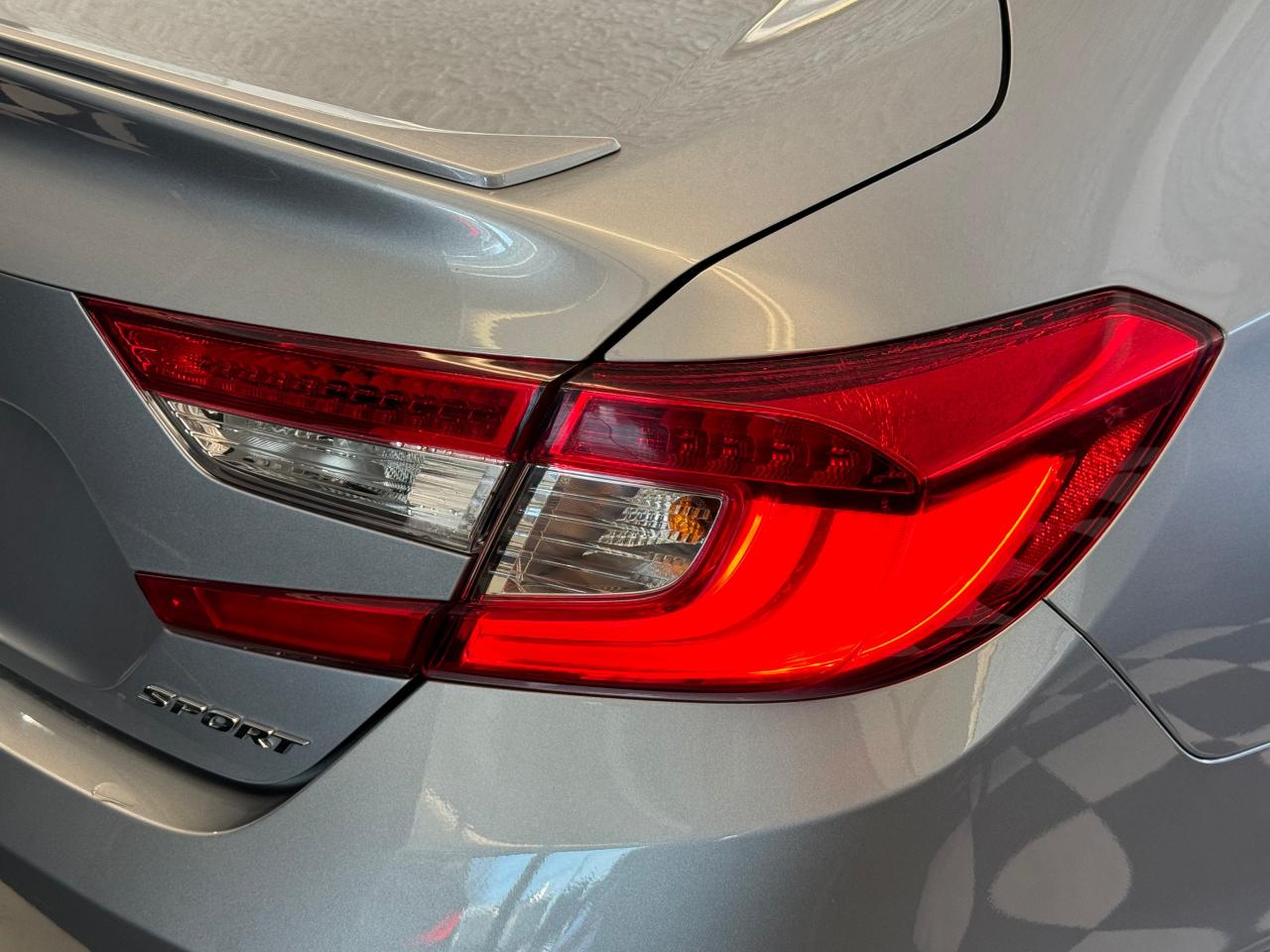 2018 Honda Accord Sport+Roof+ApplePlay+Adaptive Cruise+CLEAN CARFAX - Photo #71