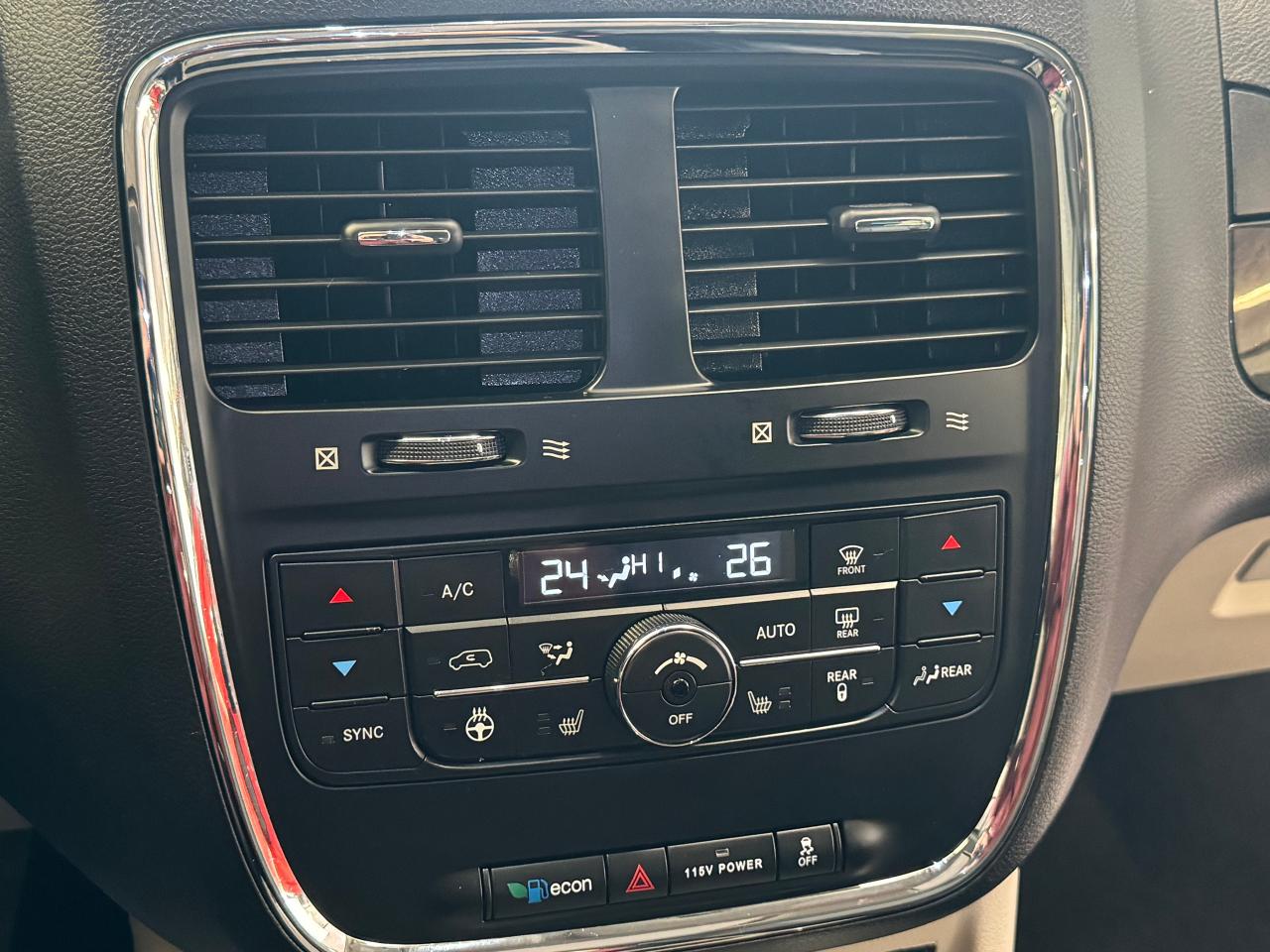 2015 Dodge Grand Caravan Crew PLUS+PWR Doors+GPS+Camera+Roof+CLEAN CARFAX - Photo #39