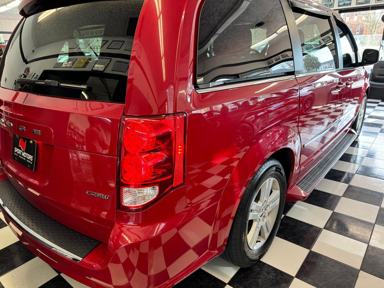 2015 Dodge Grand Caravan Crew PLUS+PWR Doors+GPS+Camera+Roof+CLEAN CARFAX - Photo #46