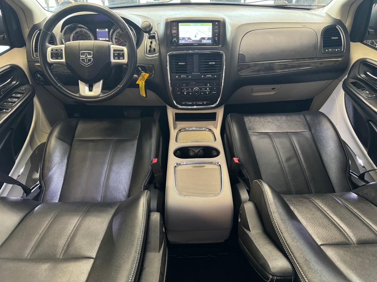 2015 Dodge Grand Caravan Crew PLUS+PWR Doors+GPS+Camera+Roof+CLEAN CARFAX Photo74